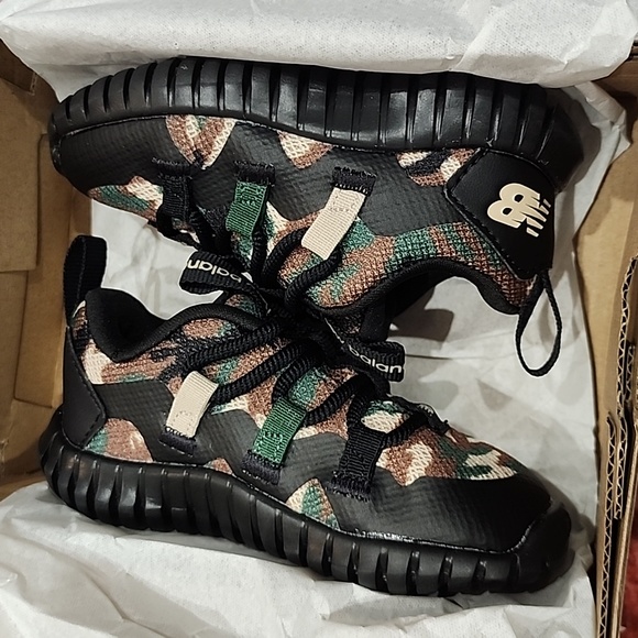 New Balance infant sneakers - Picture 2 of 8